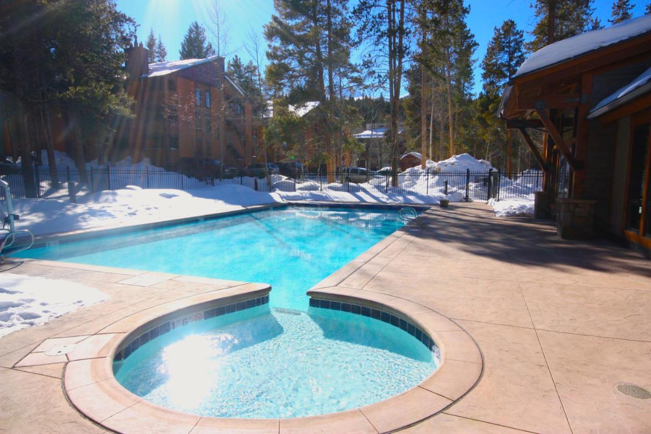 Pinecreek #E - 3 Bedroom - Pool And Hot Tub Access - Close To Town - Shuttle To Slopes Брекенридж Экстерьер фото