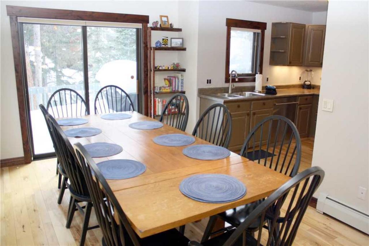 Pinecreek #E - 3 Bedroom - Pool And Hot Tub Access - Close To Town - Shuttle To Slopes Брекенридж Экстерьер фото